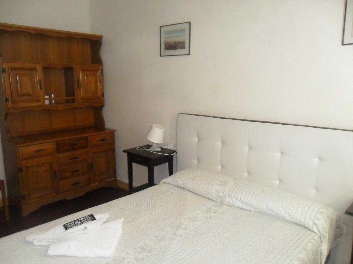 Hostal Porta De Nuria Ribes De Freser Zewnętrze zdjęcie