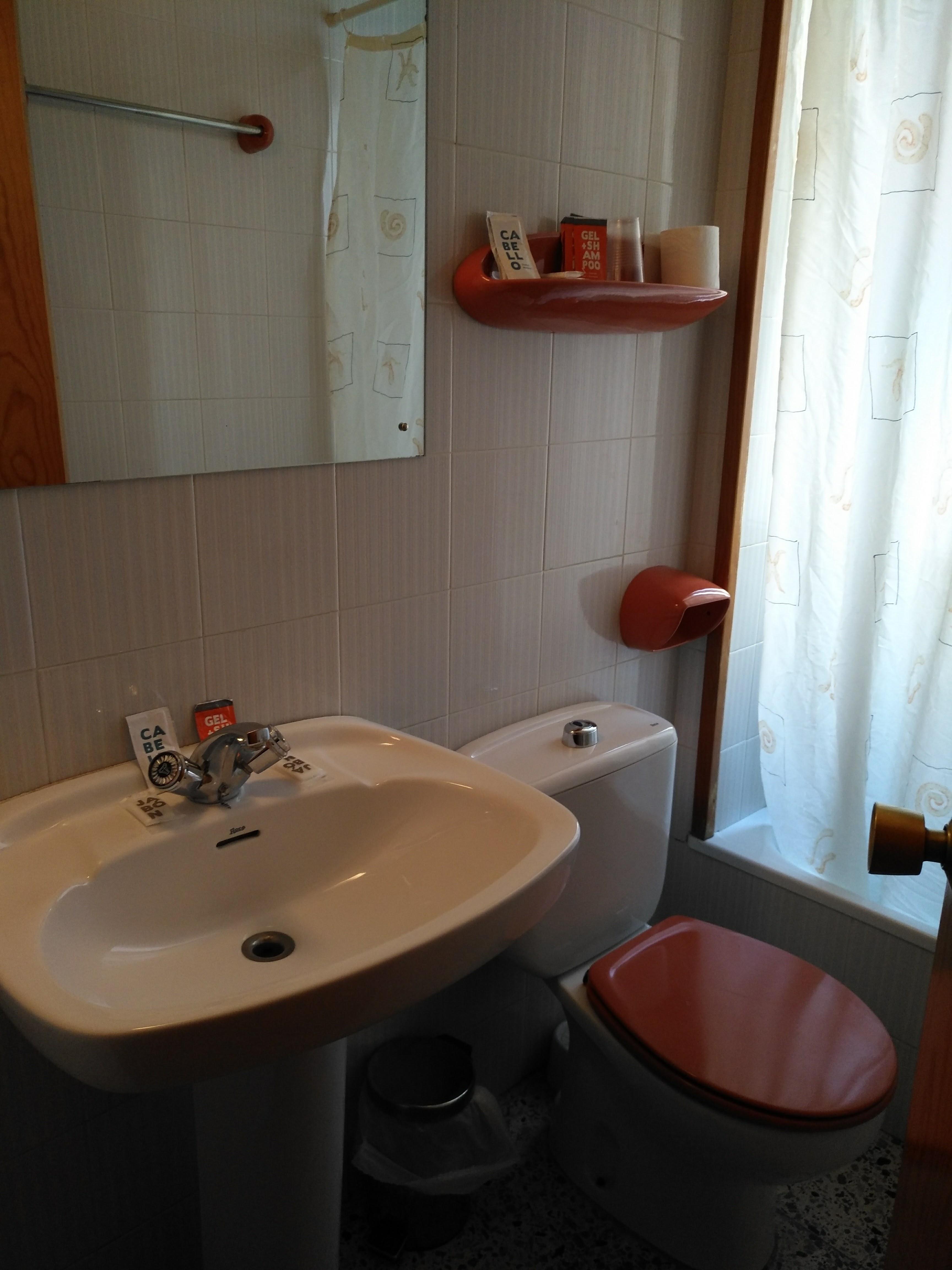 Hostal Porta De Nuria Ribes De Freser Zewnętrze zdjęcie