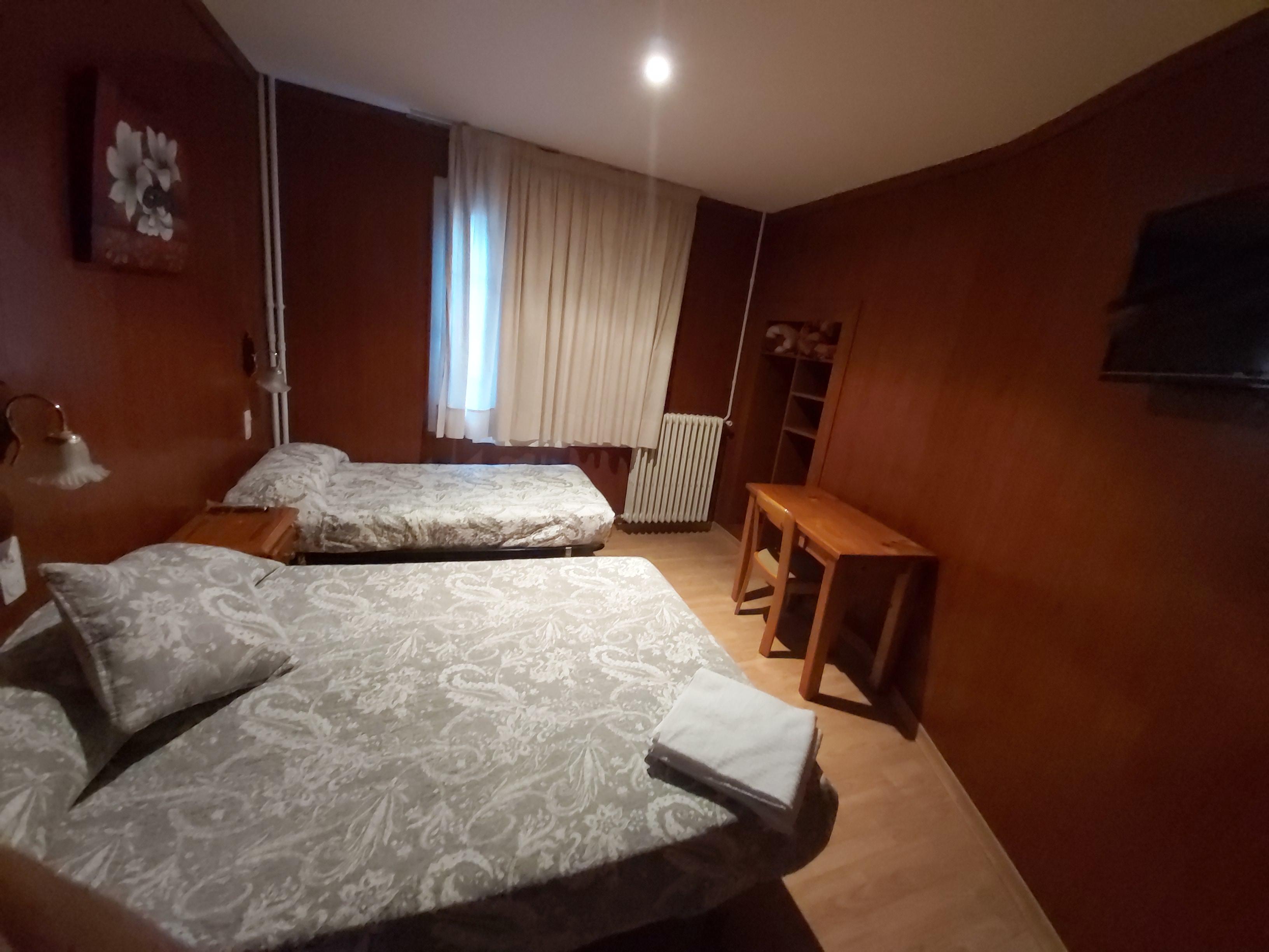 Hostal Porta De Nuria Ribes De Freser Zewnętrze zdjęcie
