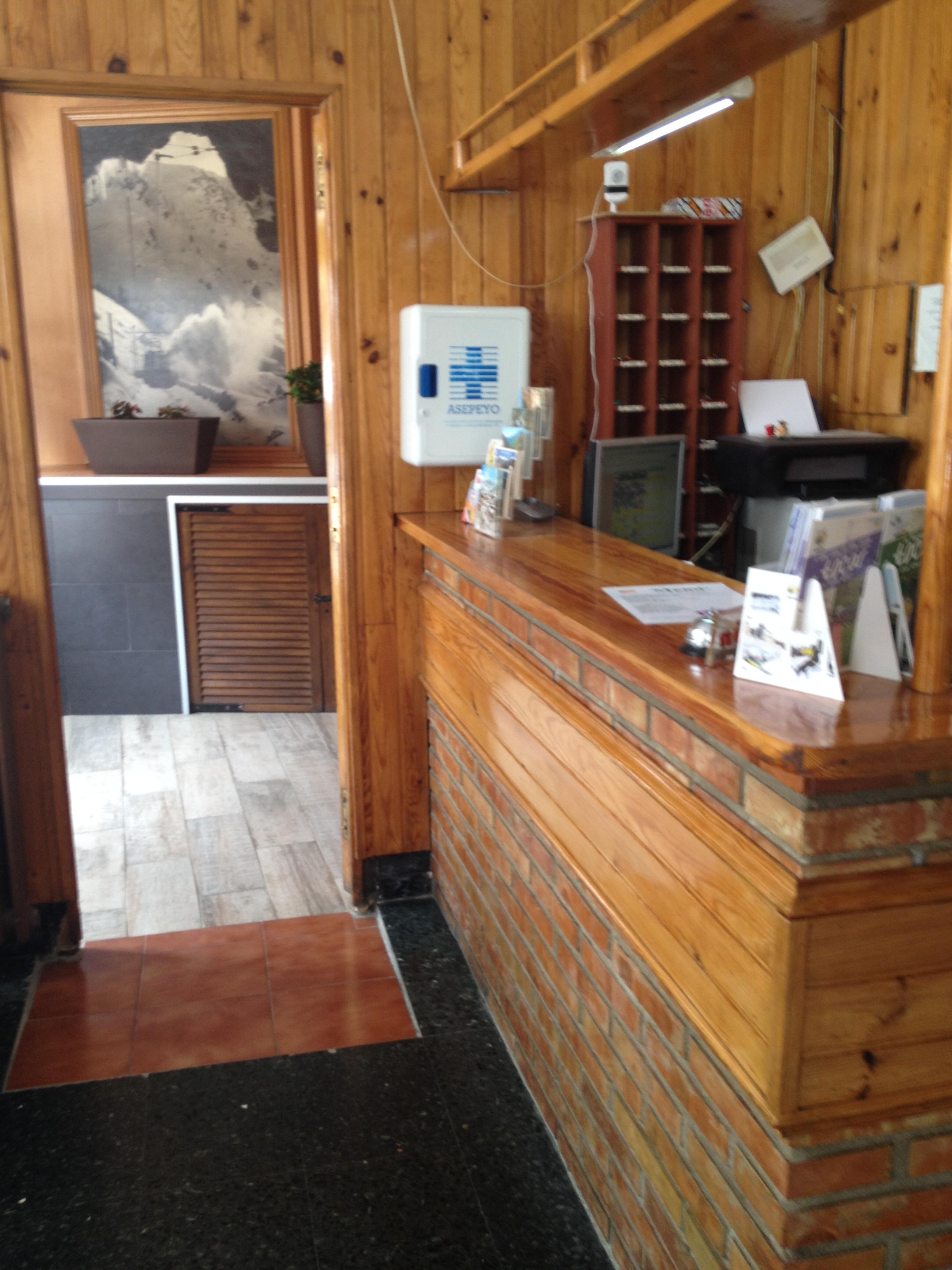 Hostal Porta De Nuria Ribes De Freser Zewnętrze zdjęcie