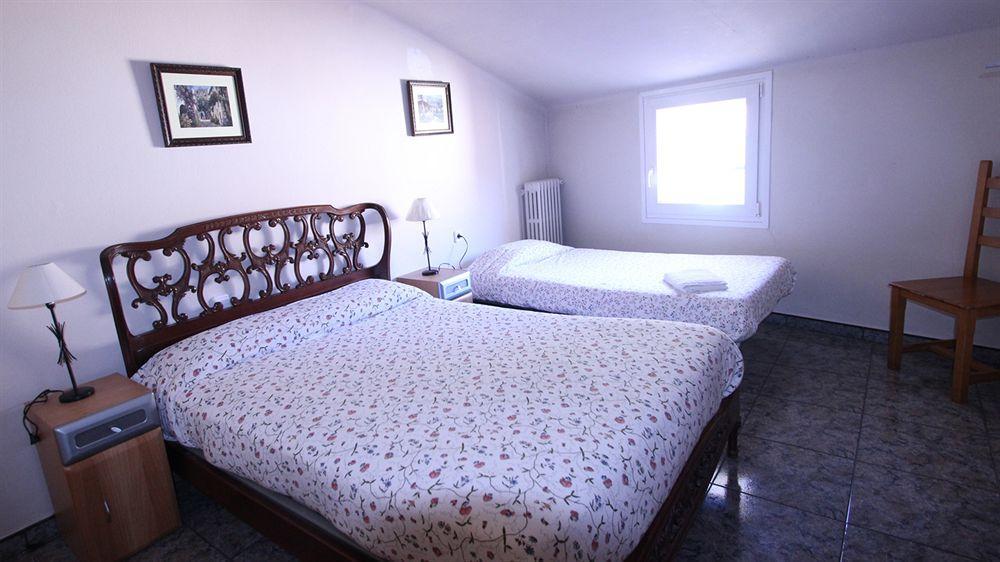 Hostal Porta De Nuria Ribes De Freser Zewnętrze zdjęcie