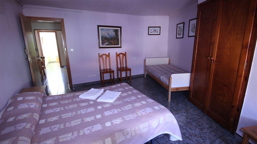 Hostal Porta De Nuria Ribes De Freser Zewnętrze zdjęcie