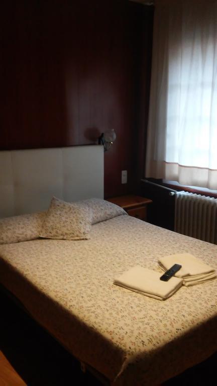 Hostal Porta De Nuria Ribes De Freser Zewnętrze zdjęcie