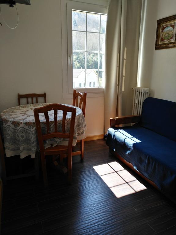 Hostal Porta De Nuria Ribes De Freser Zewnętrze zdjęcie